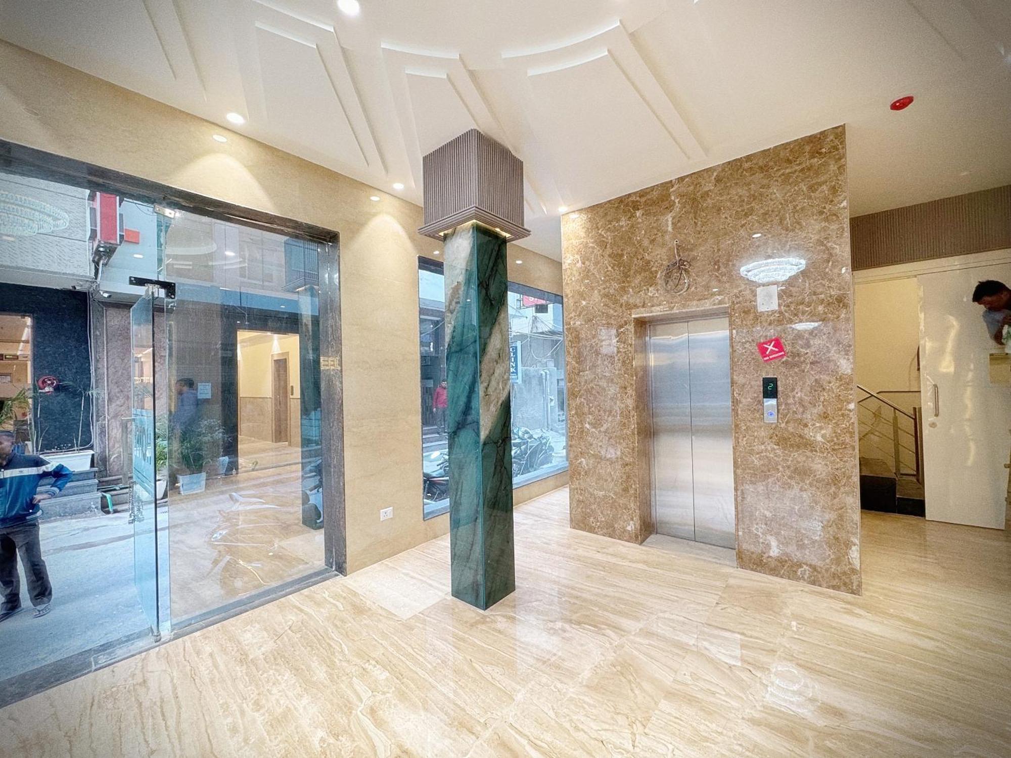 ניו דלהי The Orion Hotel Era - Delhi Airport מראה חיצוני תמונה