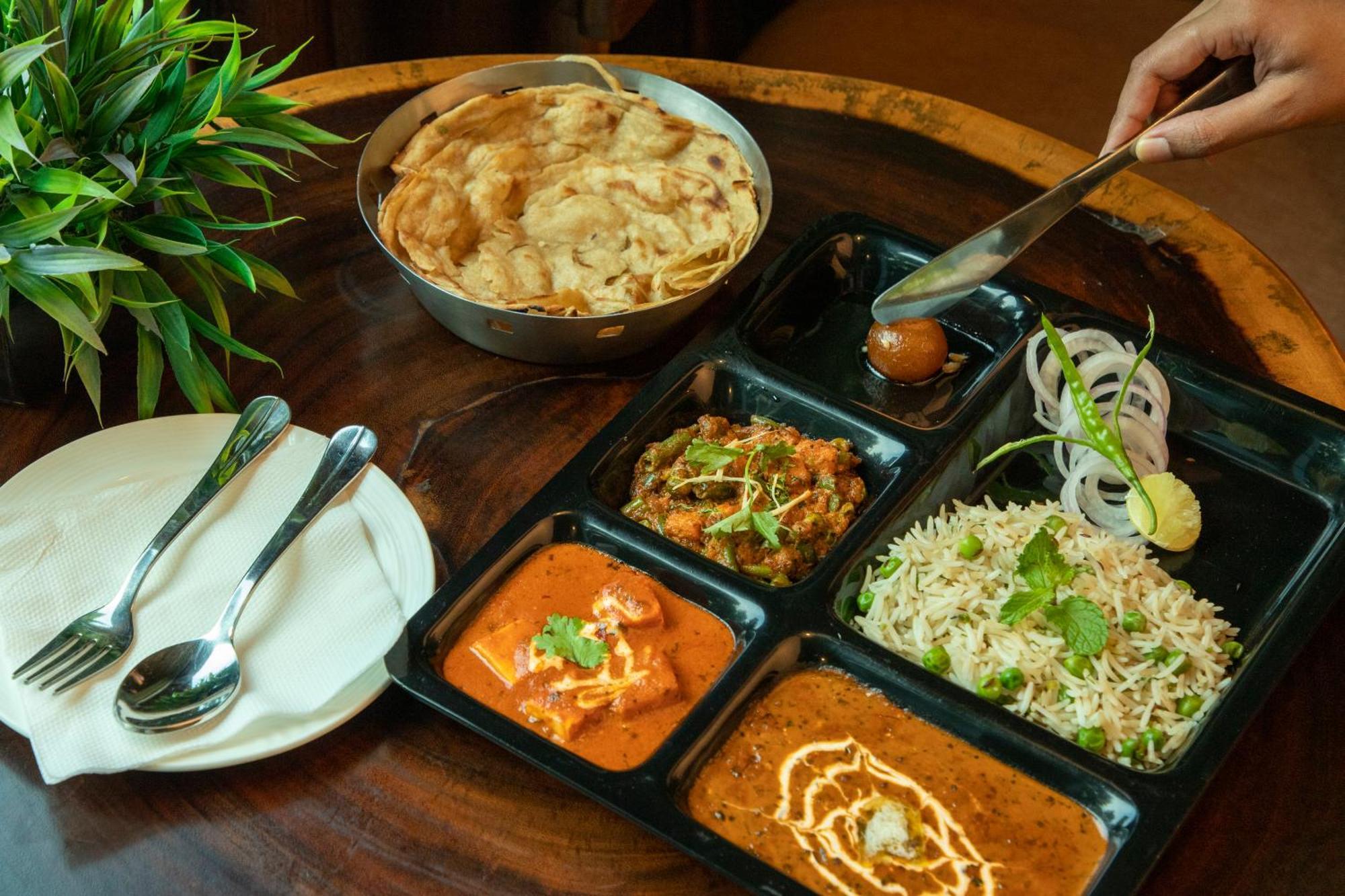 ניו דלהי The Orion Hotel Era - Delhi Airport מראה חיצוני תמונה