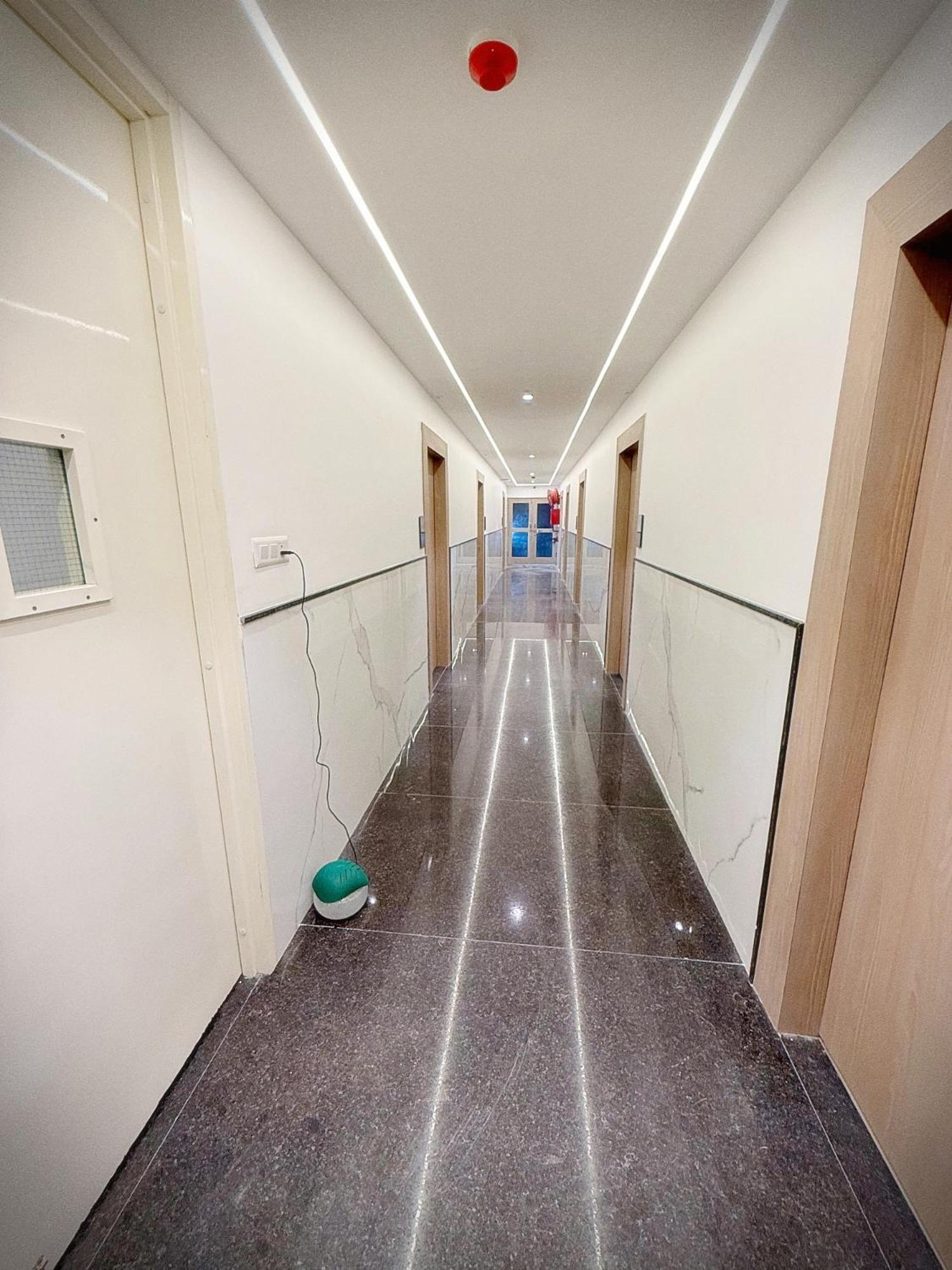 ניו דלהי The Orion Hotel Era - Delhi Airport מראה חיצוני תמונה