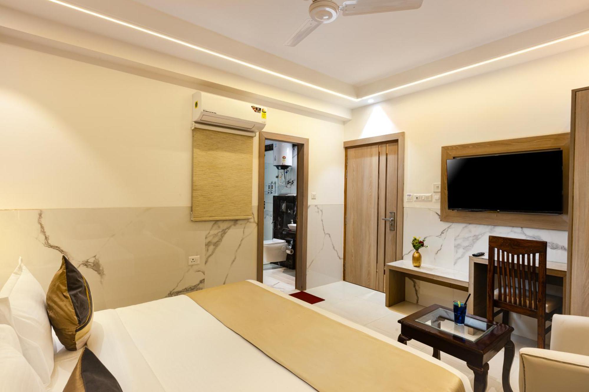 ניו דלהי The Orion Hotel Era - Delhi Airport מראה חיצוני תמונה