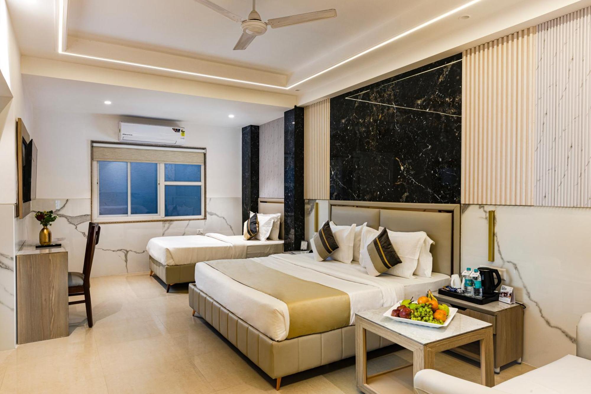 ניו דלהי The Orion Hotel Era - Delhi Airport מראה חיצוני תמונה