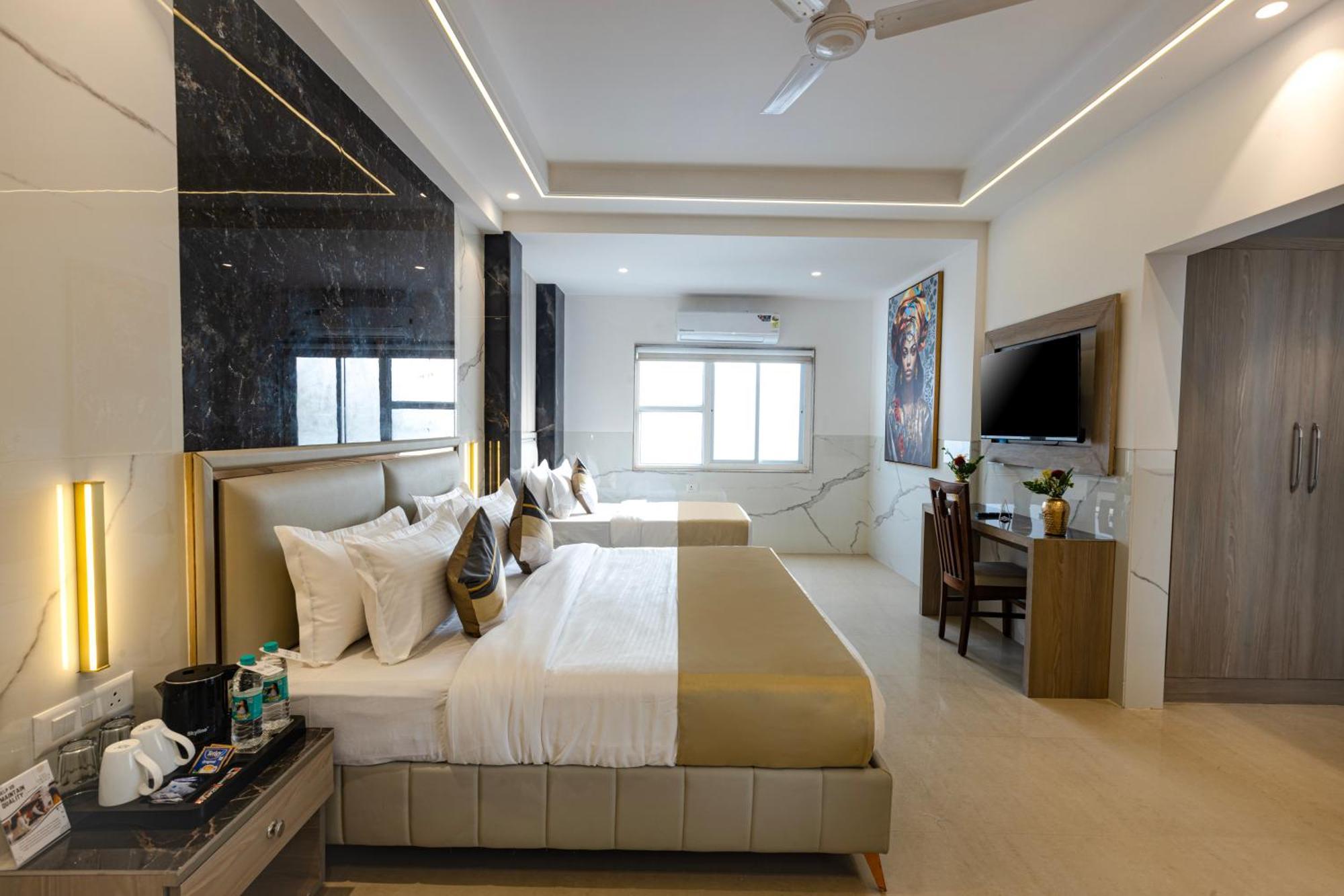 ניו דלהי The Orion Hotel Era - Delhi Airport מראה חיצוני תמונה