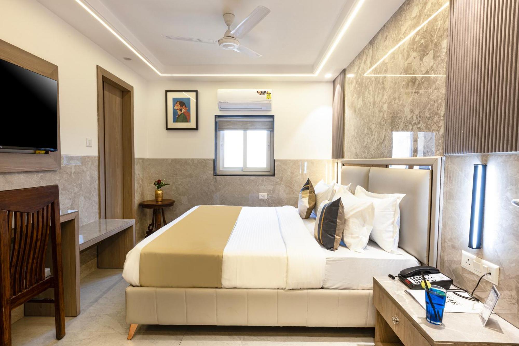 ניו דלהי The Orion Hotel Era - Delhi Airport מראה חיצוני תמונה